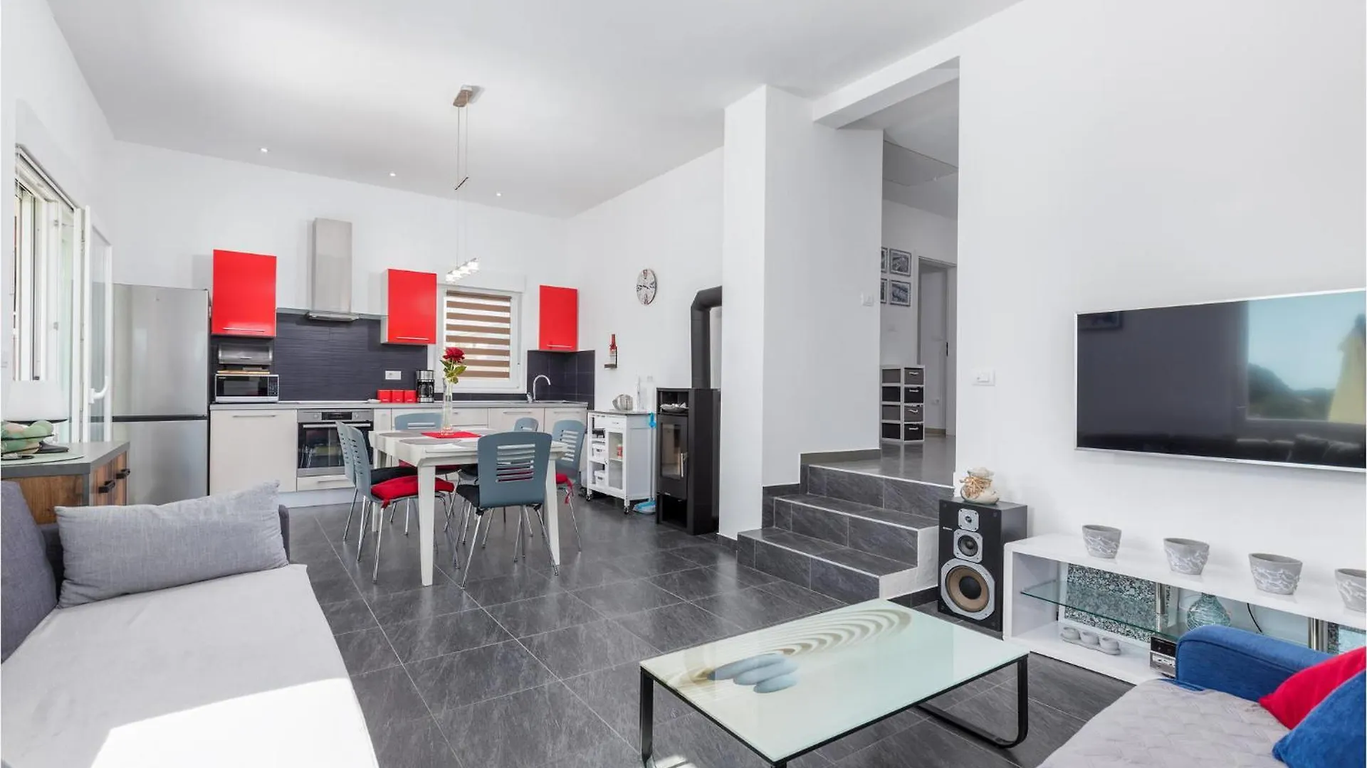 Nice Home In Valbandon With Jacuzzi Holiday home