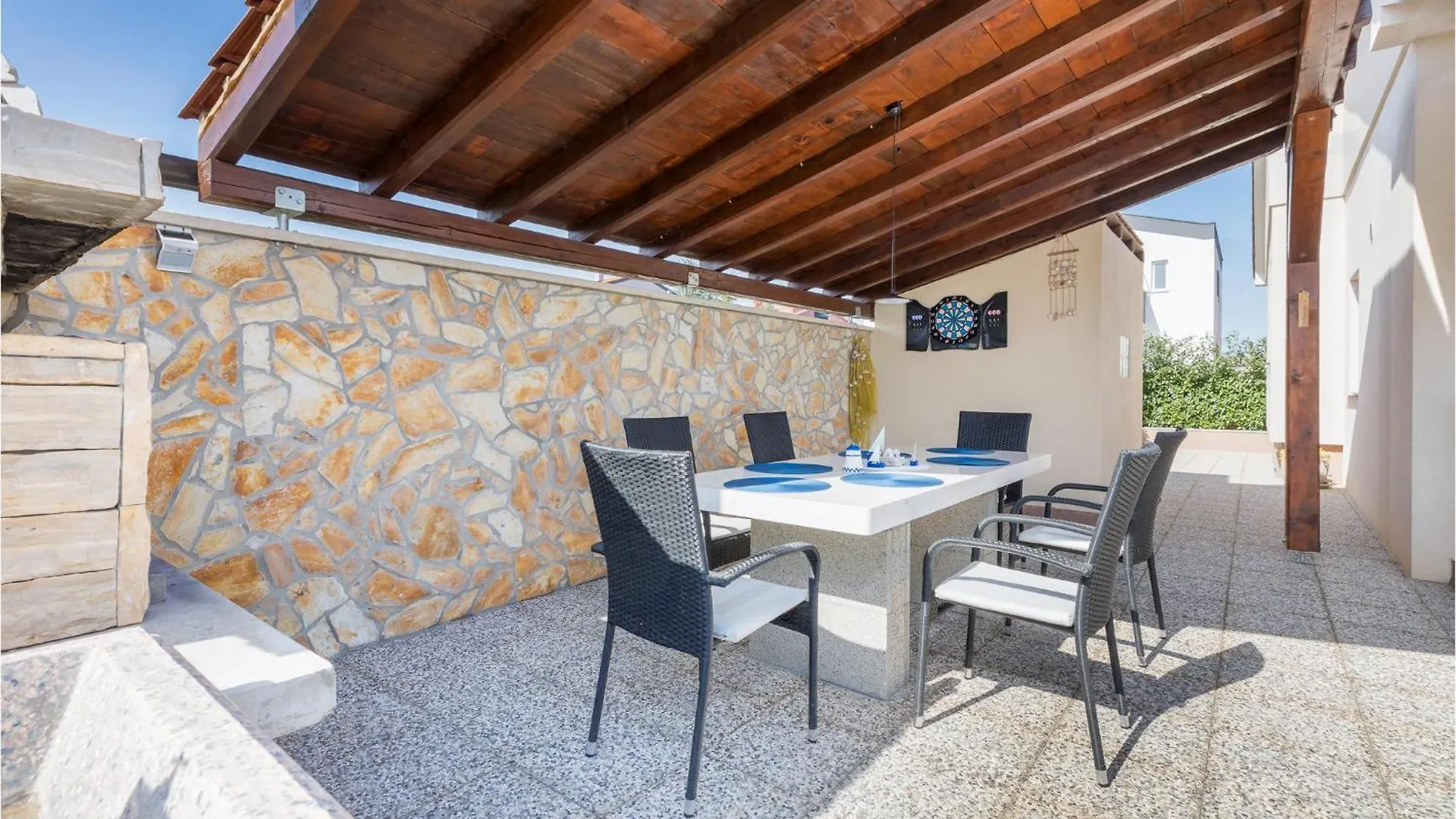 Nice Home In Valbandon With Jacuzzi 0*,
